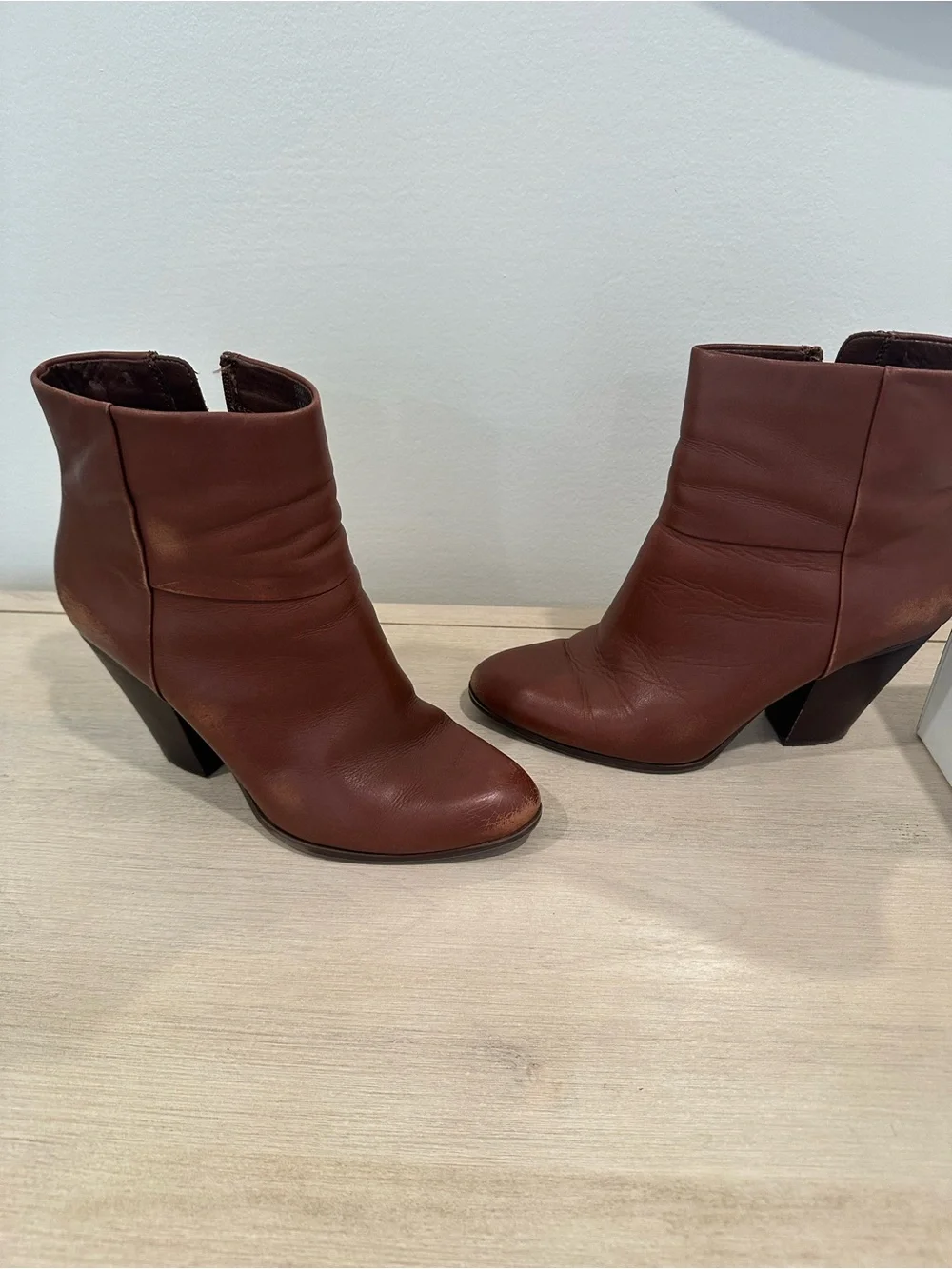 Steve Madden Chestnut Brown Leather Ankle Boots with Block Heel - Picture 2 of 8